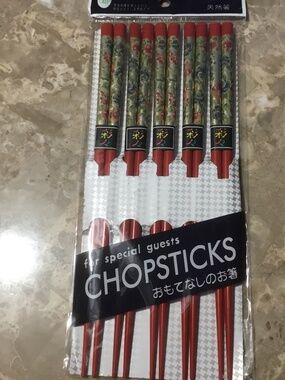 Bamboo Chopsticks (5 pair) - for special guest- Red and Green Floral